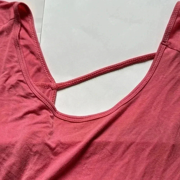 Zyia active open back king sleeve shirt size medium - Picture 2 of 4